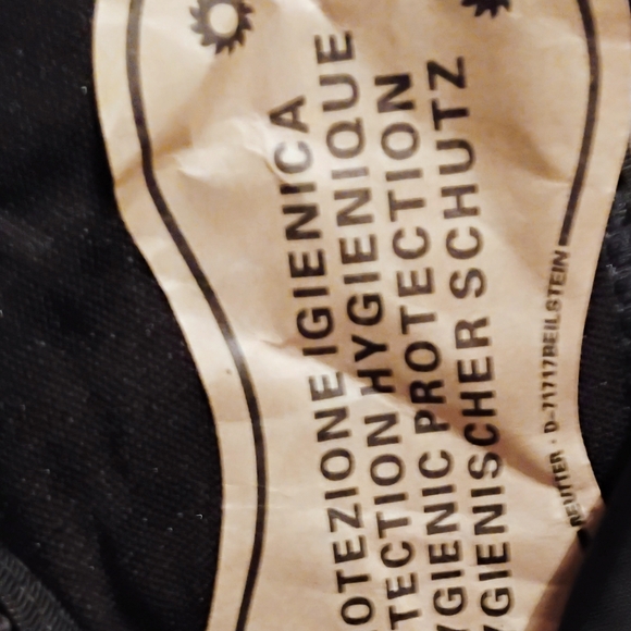 Black Chanel Bikini - Picture 5 of 5